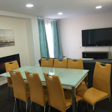 San Slava Apartment *